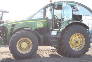 Трактор John Deere 8430