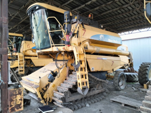 Зерноуборочный комбайн New holland TS 56 2005\11800