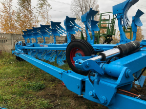 Плуг оборотный  Lemken  Diamant  8 корпусной 