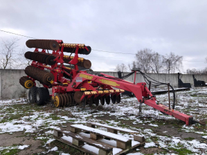 Прицепной дисковый культиватор Vaderstad Carrier 820