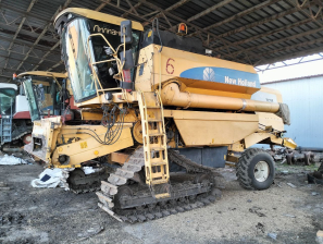 Зерноуборочный комбайн New holland TS 56 2005\9200