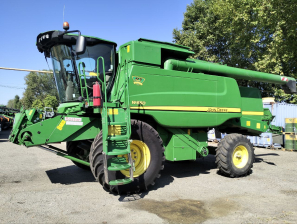 Зерноуборочный комбайн John Deere W650