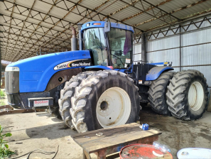 Трактор New Holland TJ 450