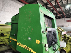 Рулонный пресс-подборщик John Deere 592 2002