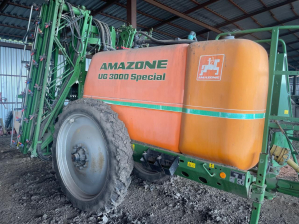 Прицепной опрыскиватель Amazone UG 3000 Special 