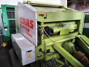 Рулонный пресс-подборщик CLAAS ROLLANT 42 FARMER