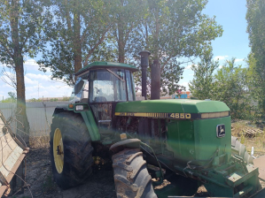 Трактор John Deere 4650