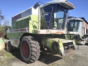 Зерноуборочный комбайн CLAAS DOMINATOR MEGA 204