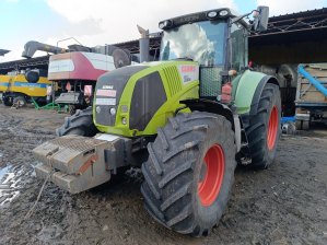 Трактор Claas Axion 850 