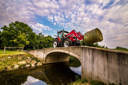 Чистый объем продаж AGCO в 2024 году снизился на 19%